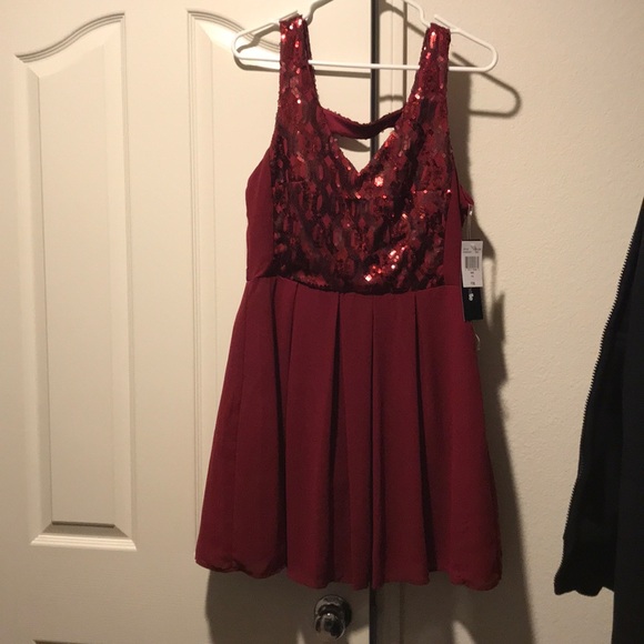 Sequined dress (red) - Picture 2 of 3